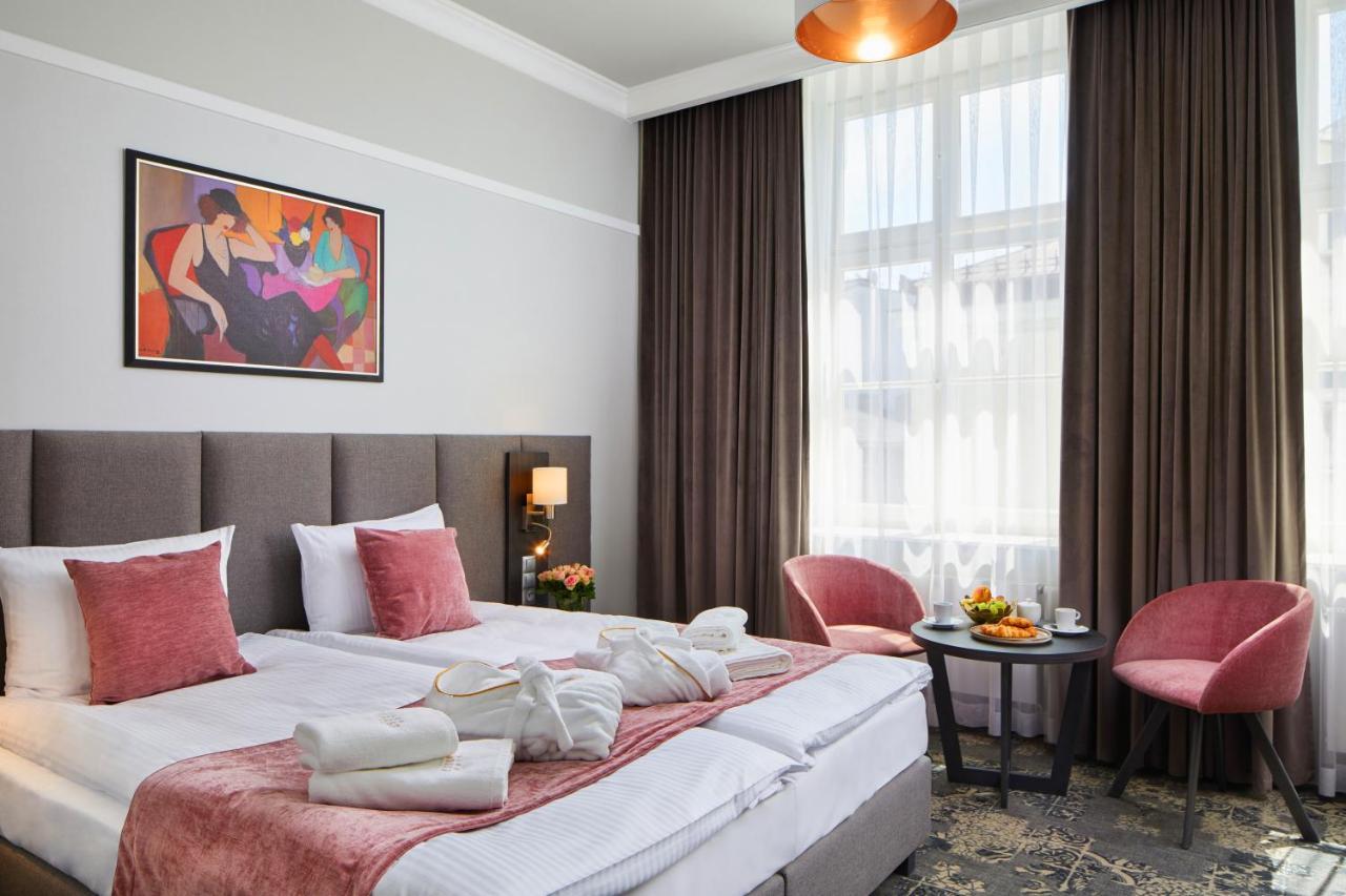 Hotel Estera Cracovia Esterno foto