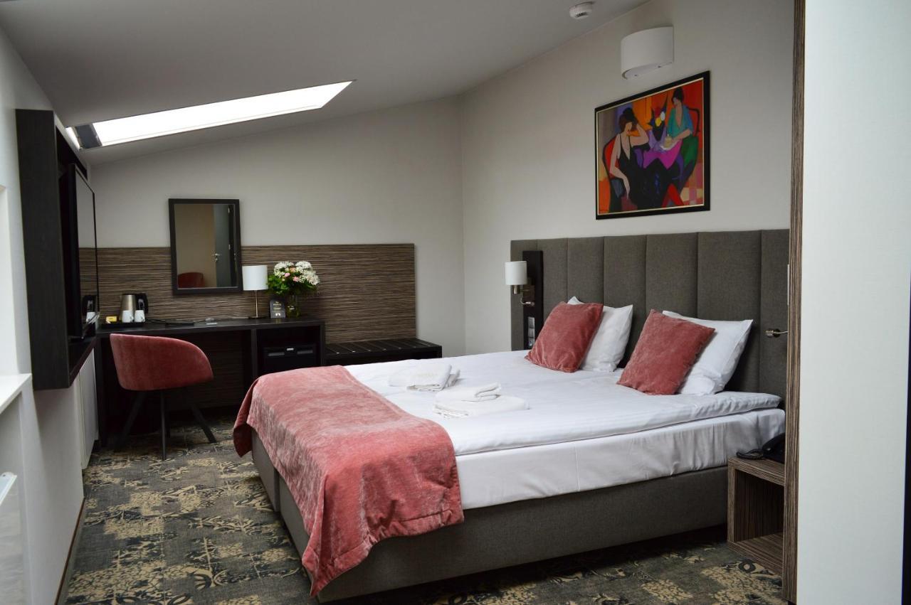 Hotel Estera Cracovia Esterno foto